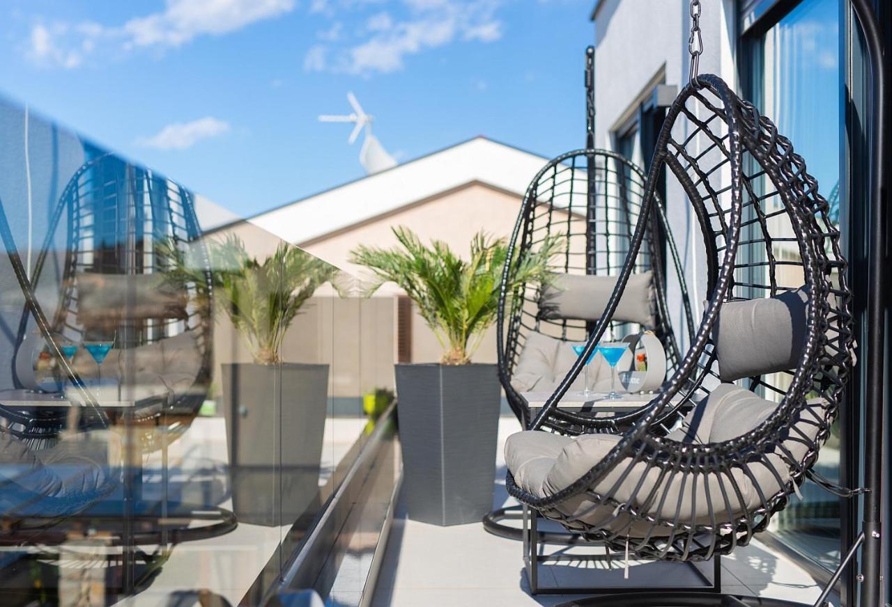 Penthouse Rosa Apartamento Malinska Exterior foto